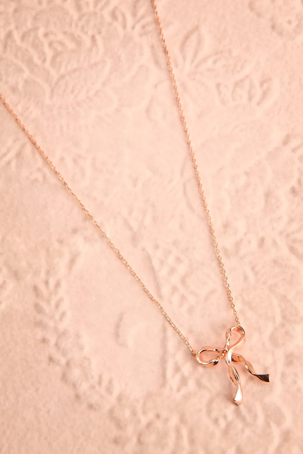 Triteia Rosegold | Necklace w/ Bow Charm