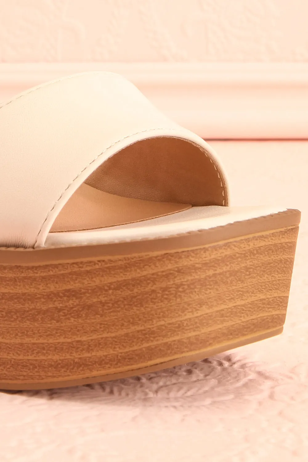 Turbo Ivory | Heeled Wooden Platform Sandals