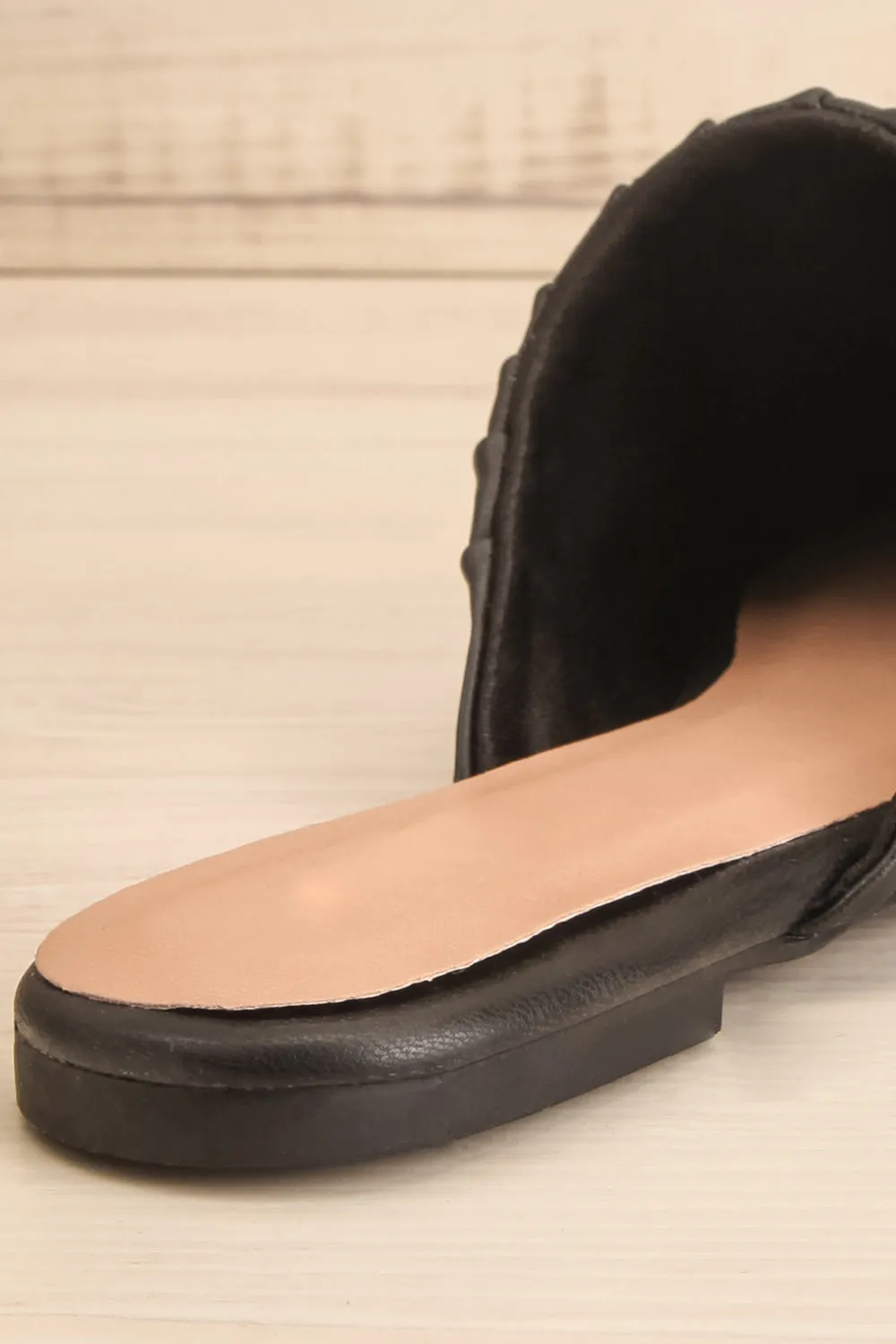 Vancouver Black | Faux-Leather Pointed Toe Mules