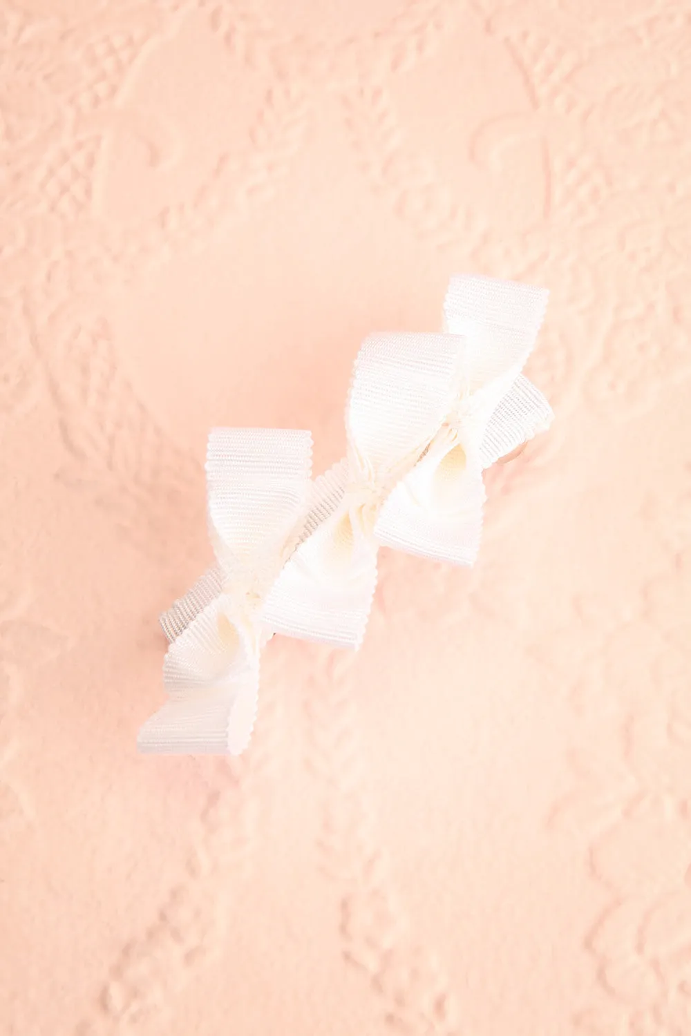 Venti White | Ribbon Hair Clip