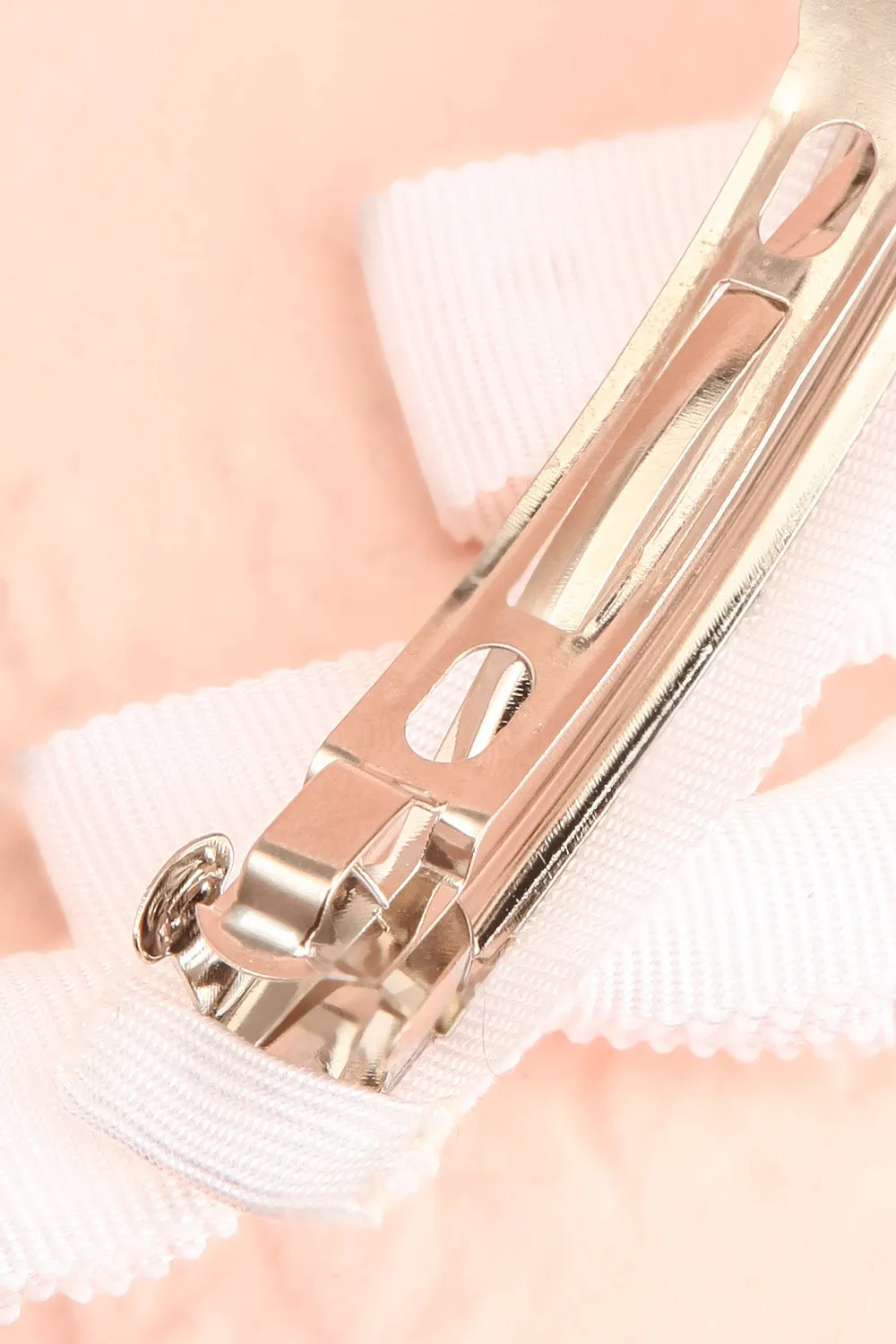 Venti White | Ribbon Hair Clip