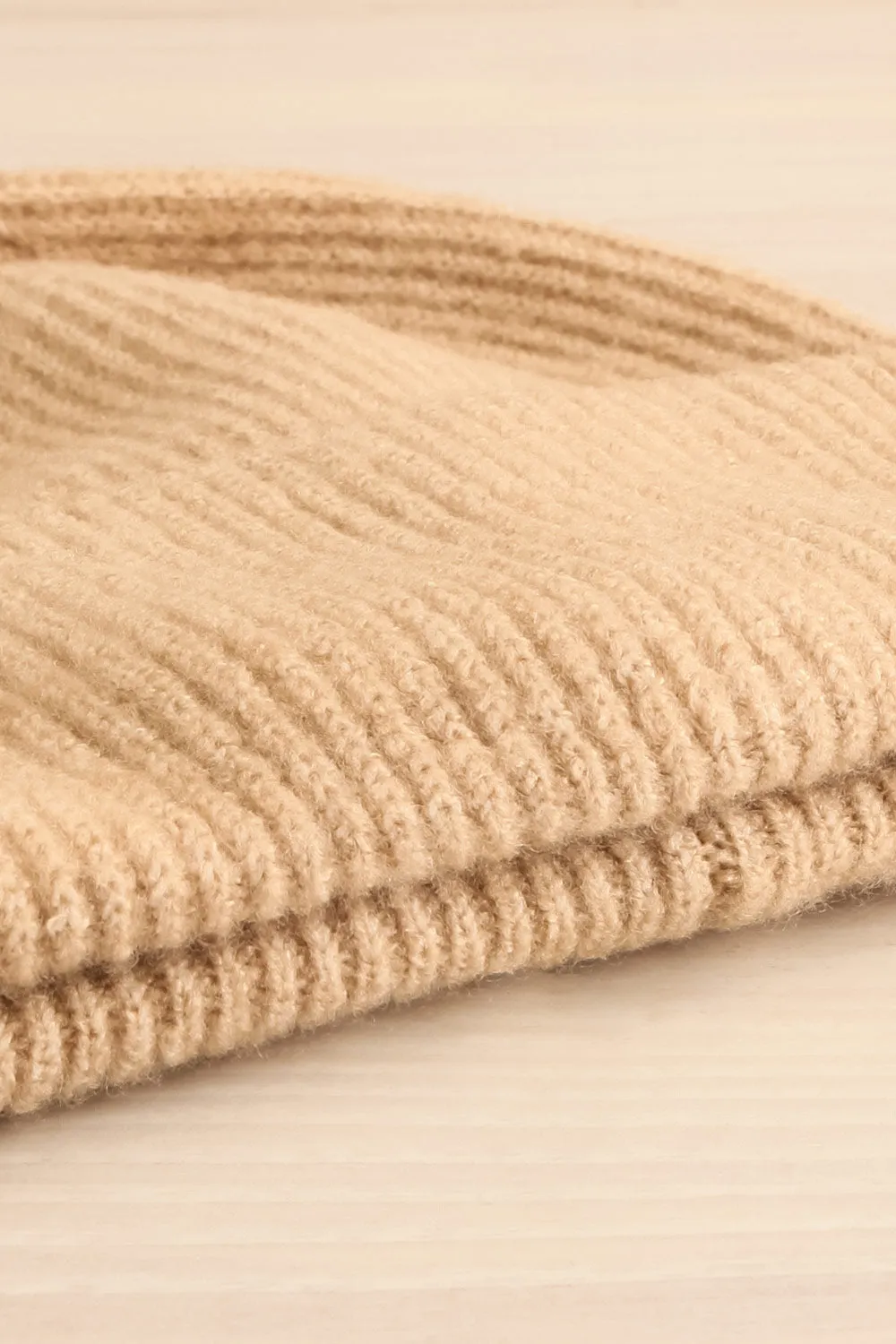 Vinnie | Beige Rib Knit Beanie
