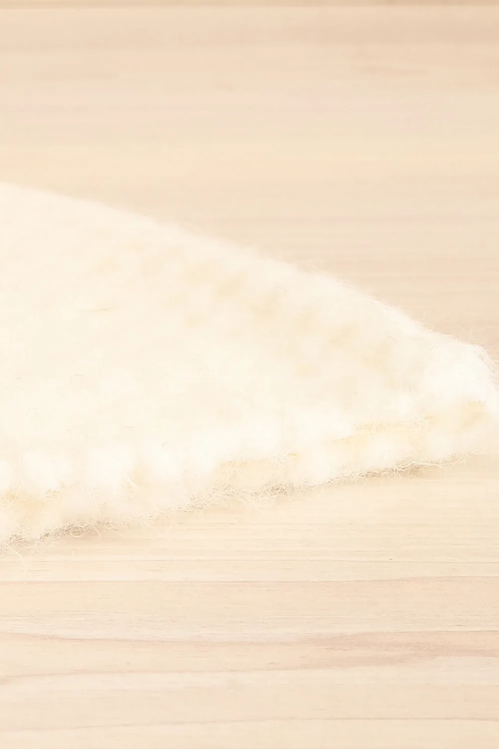 Whitby White | Knit Tuque w/ Pompom