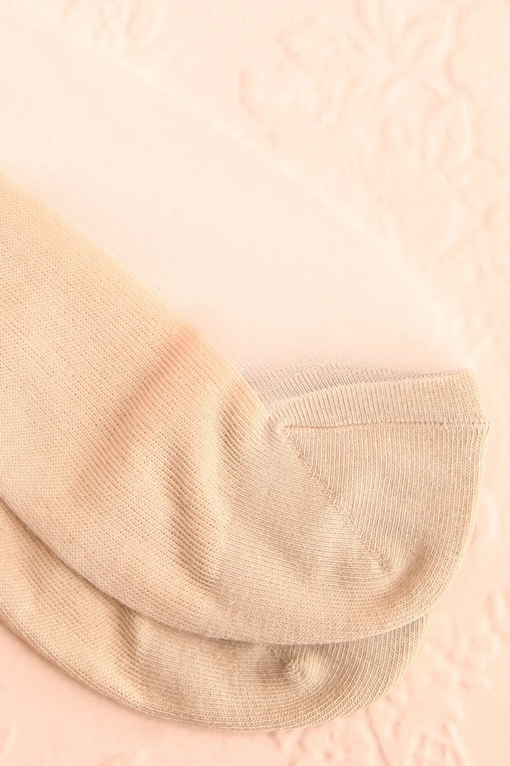 Zuwarah Beige | Sheer Mesh Crew Socks w/ Tulips
